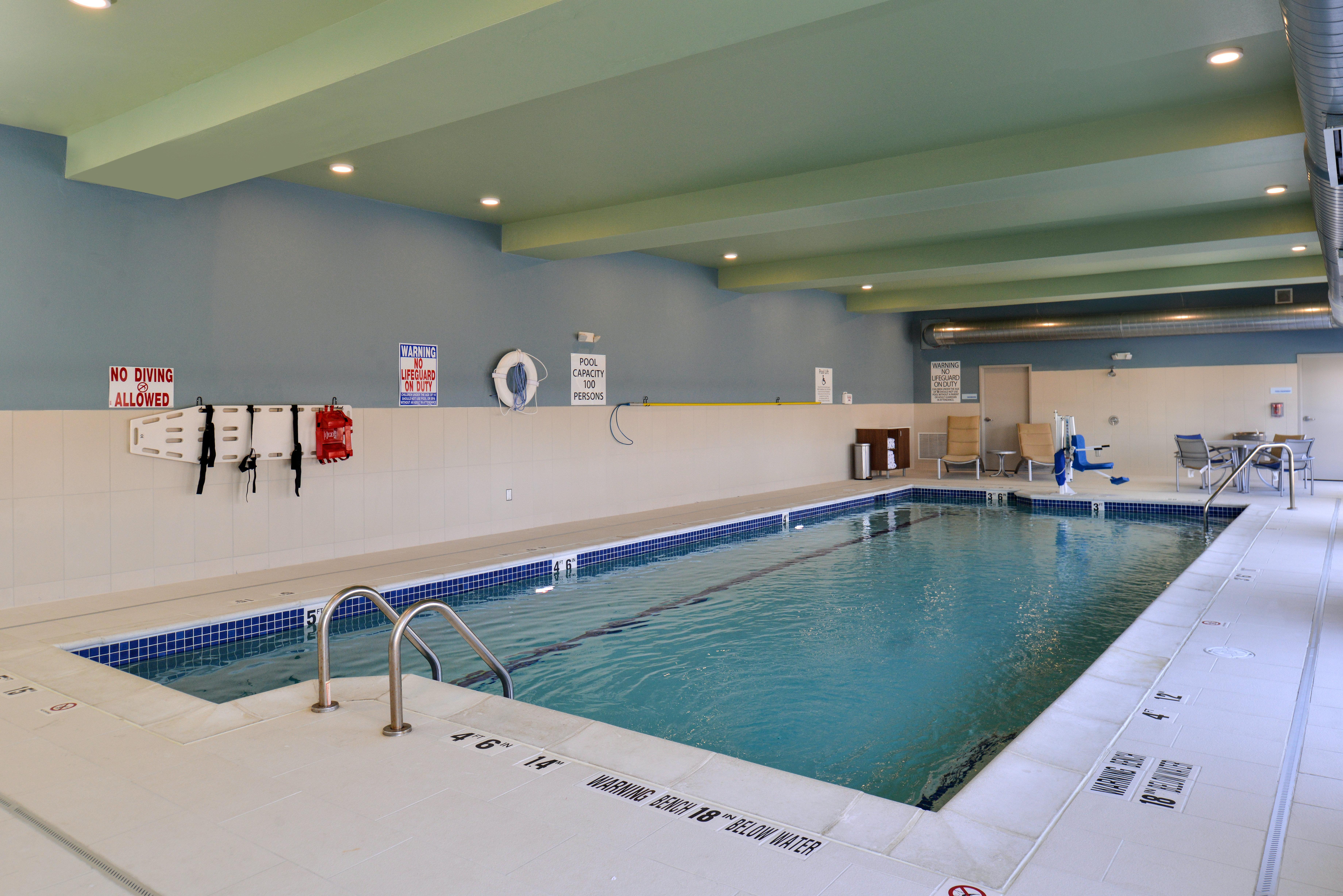 Holiday Inn Express & Suites Farmington Hills - Detroit By Ihg Εξωτερικό φωτογραφία