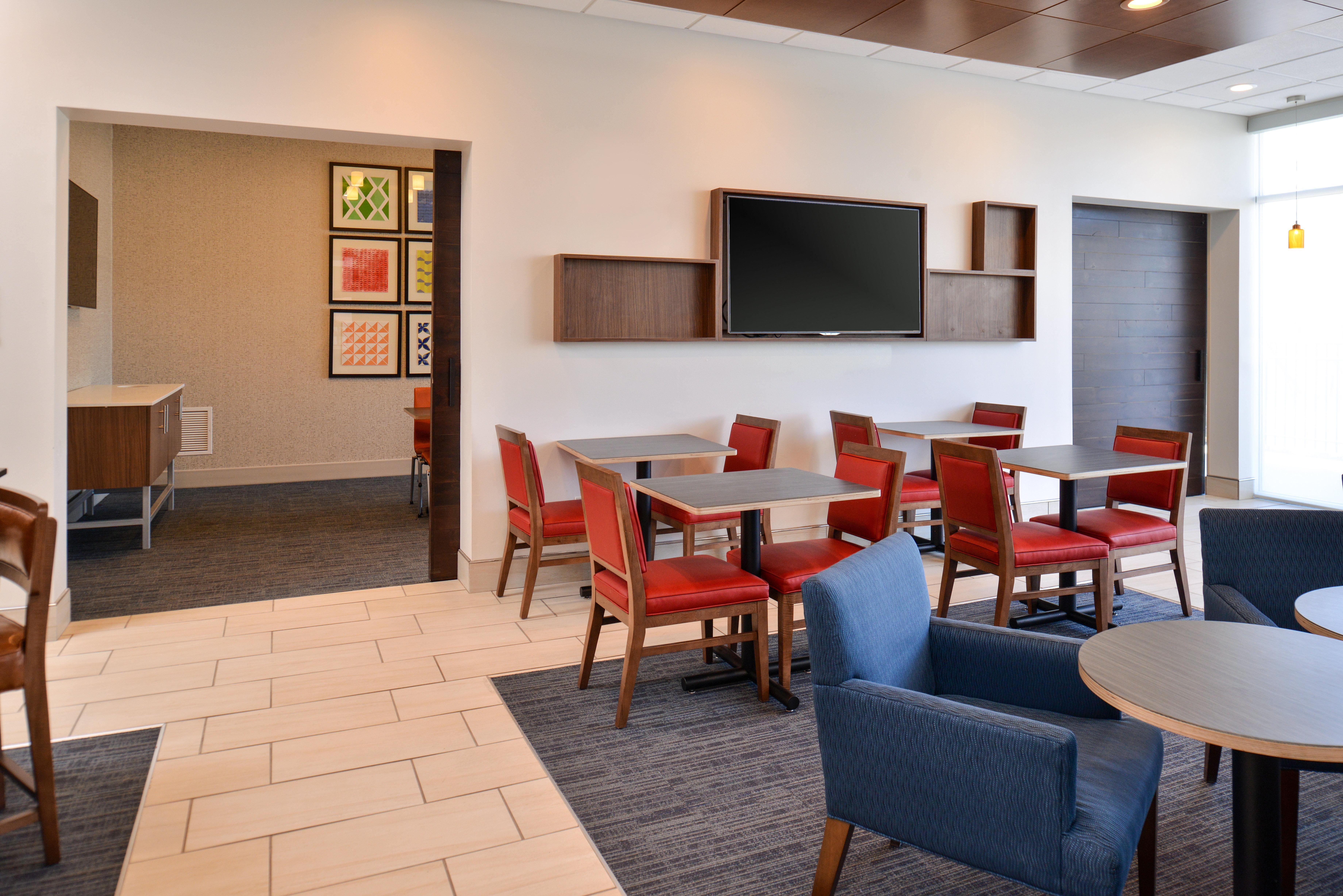 Holiday Inn Express & Suites Farmington Hills - Detroit By Ihg Εξωτερικό φωτογραφία