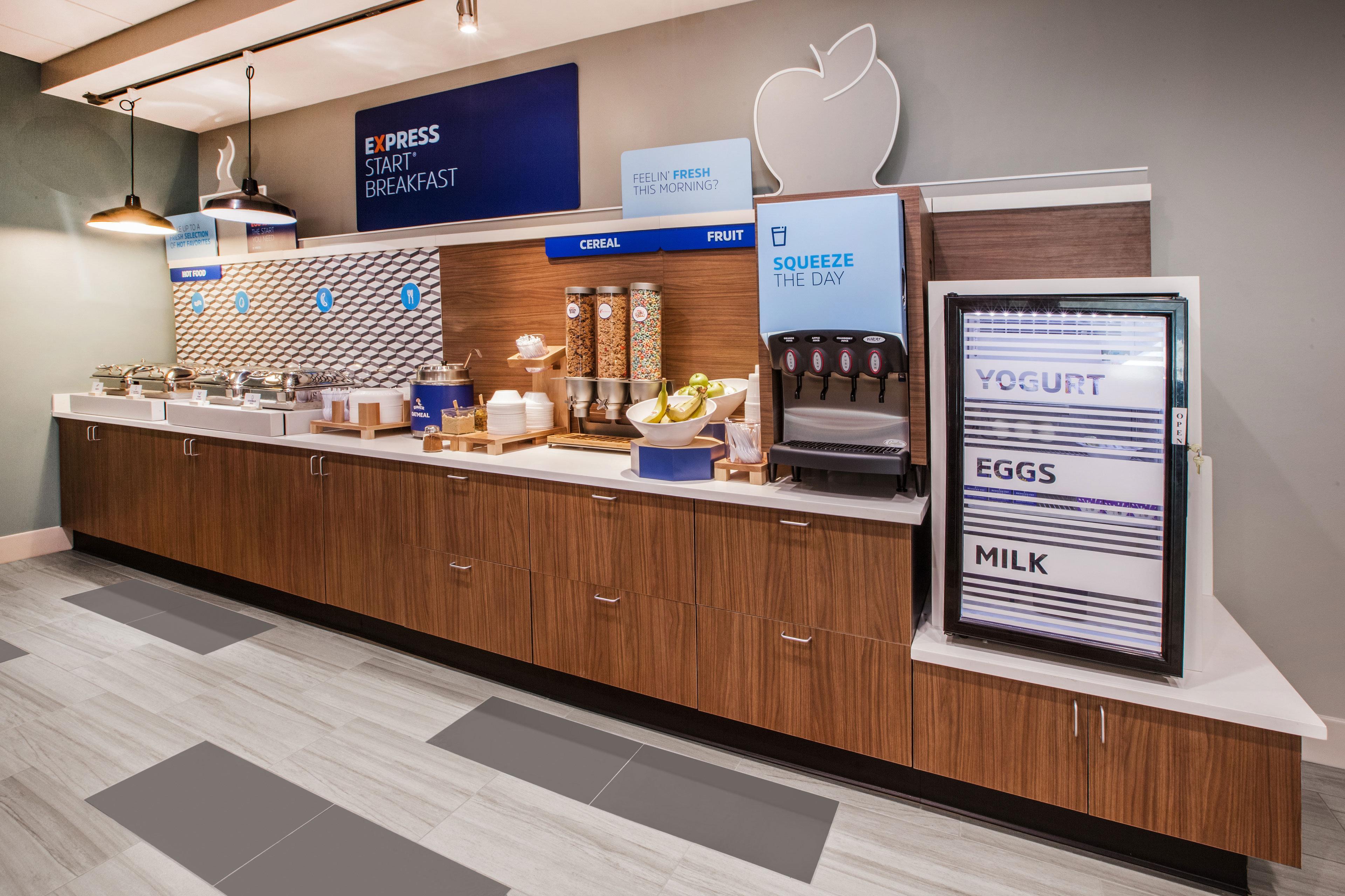 Holiday Inn Express & Suites Farmington Hills - Detroit By Ihg Εξωτερικό φωτογραφία