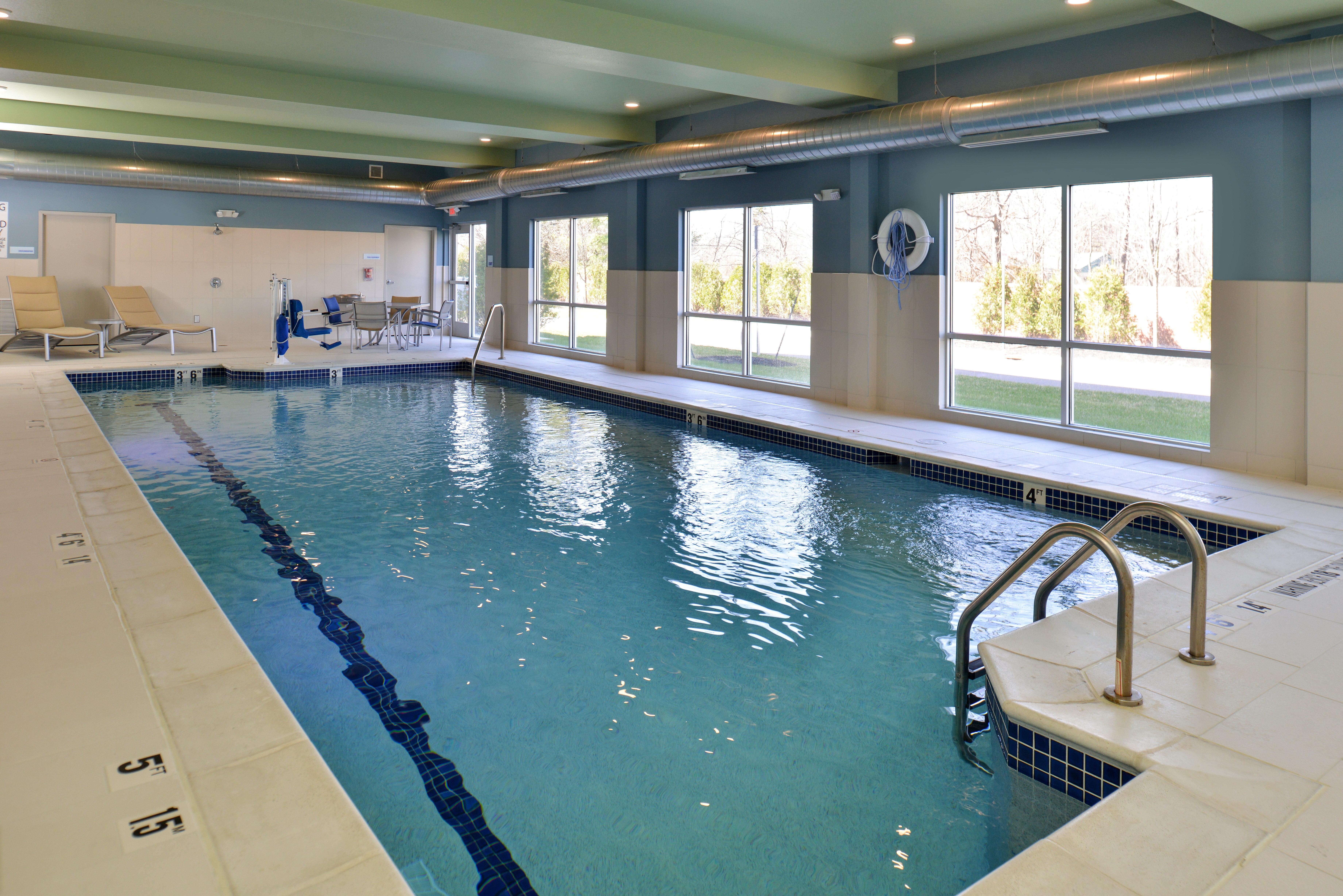 Holiday Inn Express & Suites Farmington Hills - Detroit By Ihg Εξωτερικό φωτογραφία